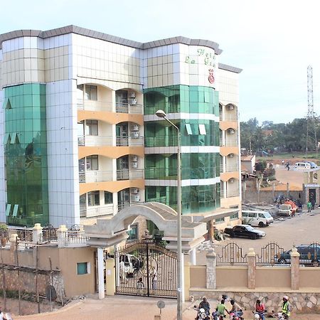 La Grande Hotel Kampala Zewnętrze zdjęcie
