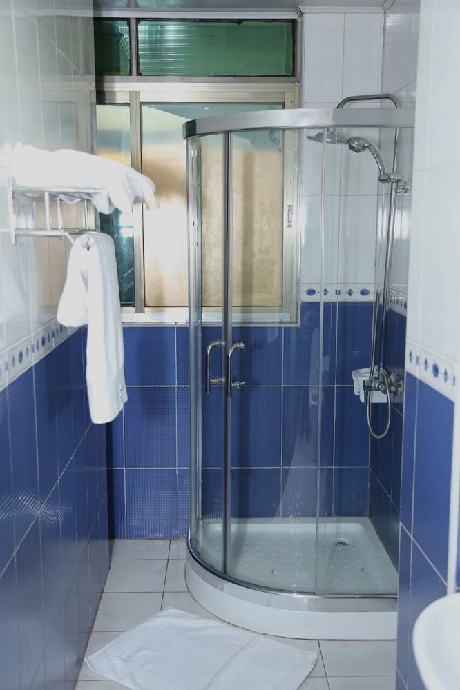 La Grande Hotel Kampala Zewnętrze zdjęcie