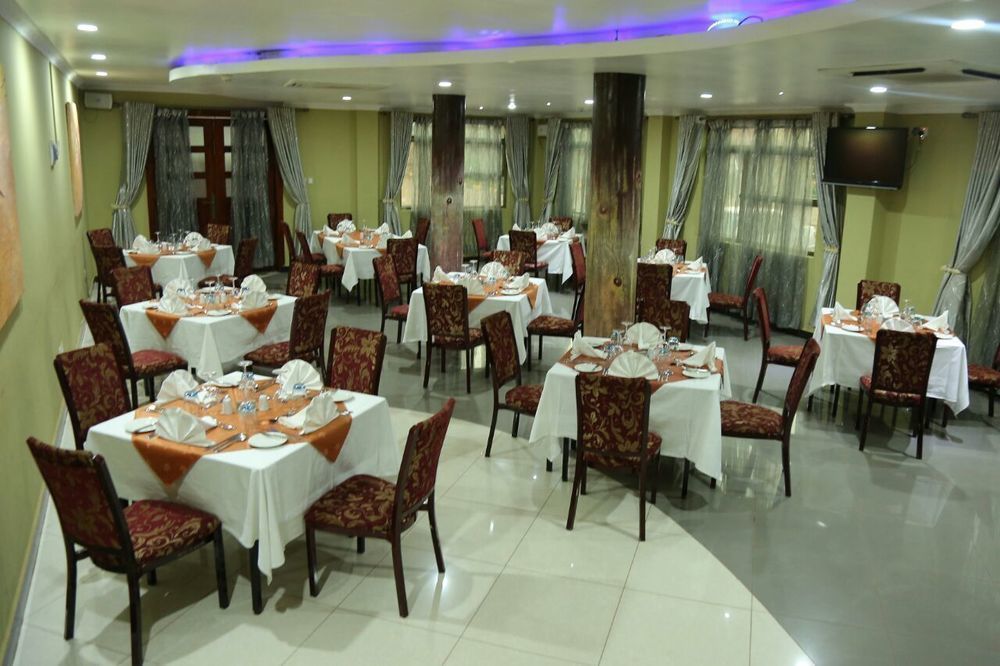 La Grande Hotel Kampala Zewnętrze zdjęcie