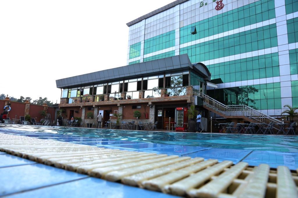 La Grande Hotel Kampala Zewnętrze zdjęcie