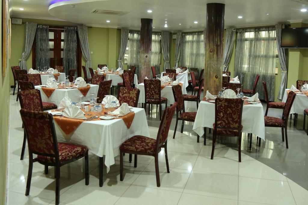 La Grande Hotel Kampala Zewnętrze zdjęcie