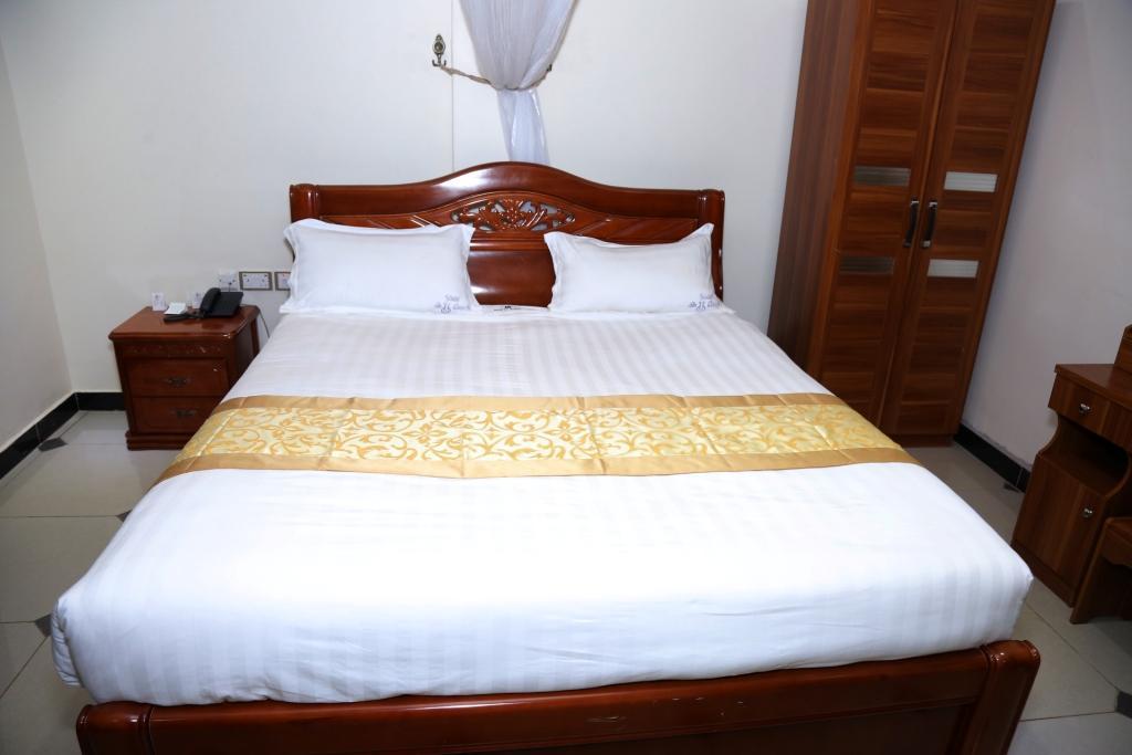 La Grande Hotel Kampala Zewnętrze zdjęcie